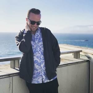 Meet your Posher, Robert